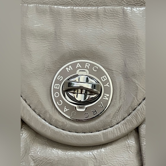 Neo Vintage Marc By Marc Jacobs patent leather tote - Picture 4 of 7